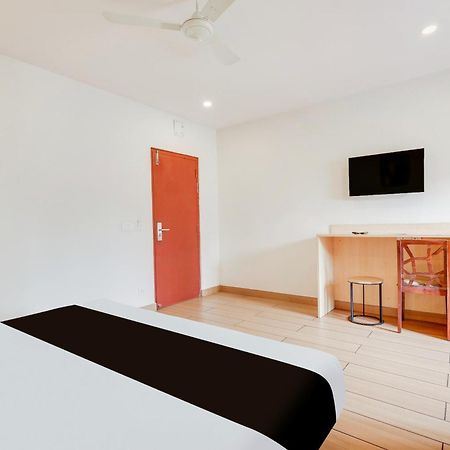 Super Townhouse Visakhapatnam Otel Dış mekan fotoğraf