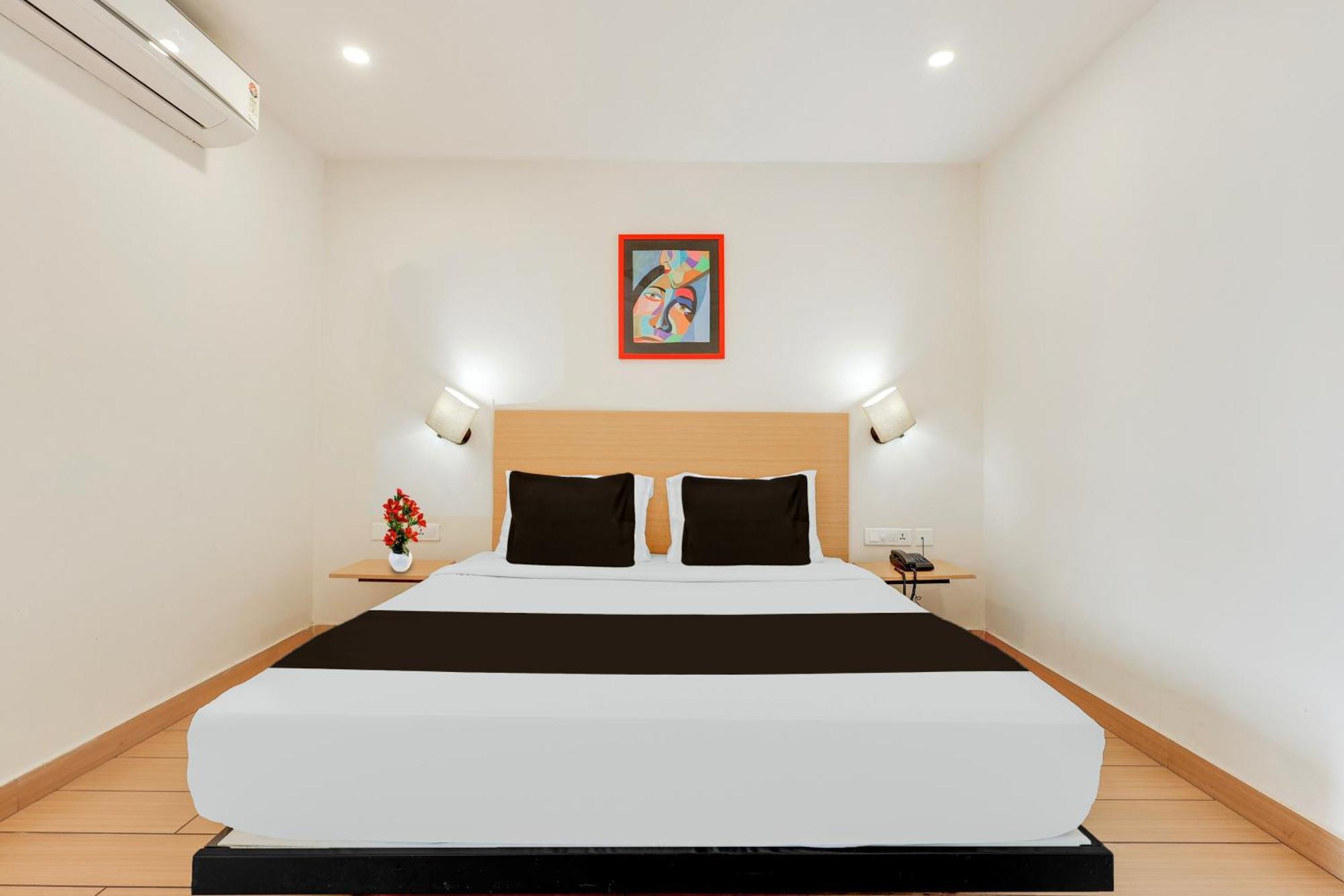 Super Townhouse Visakhapatnam Otel Dış mekan fotoğraf