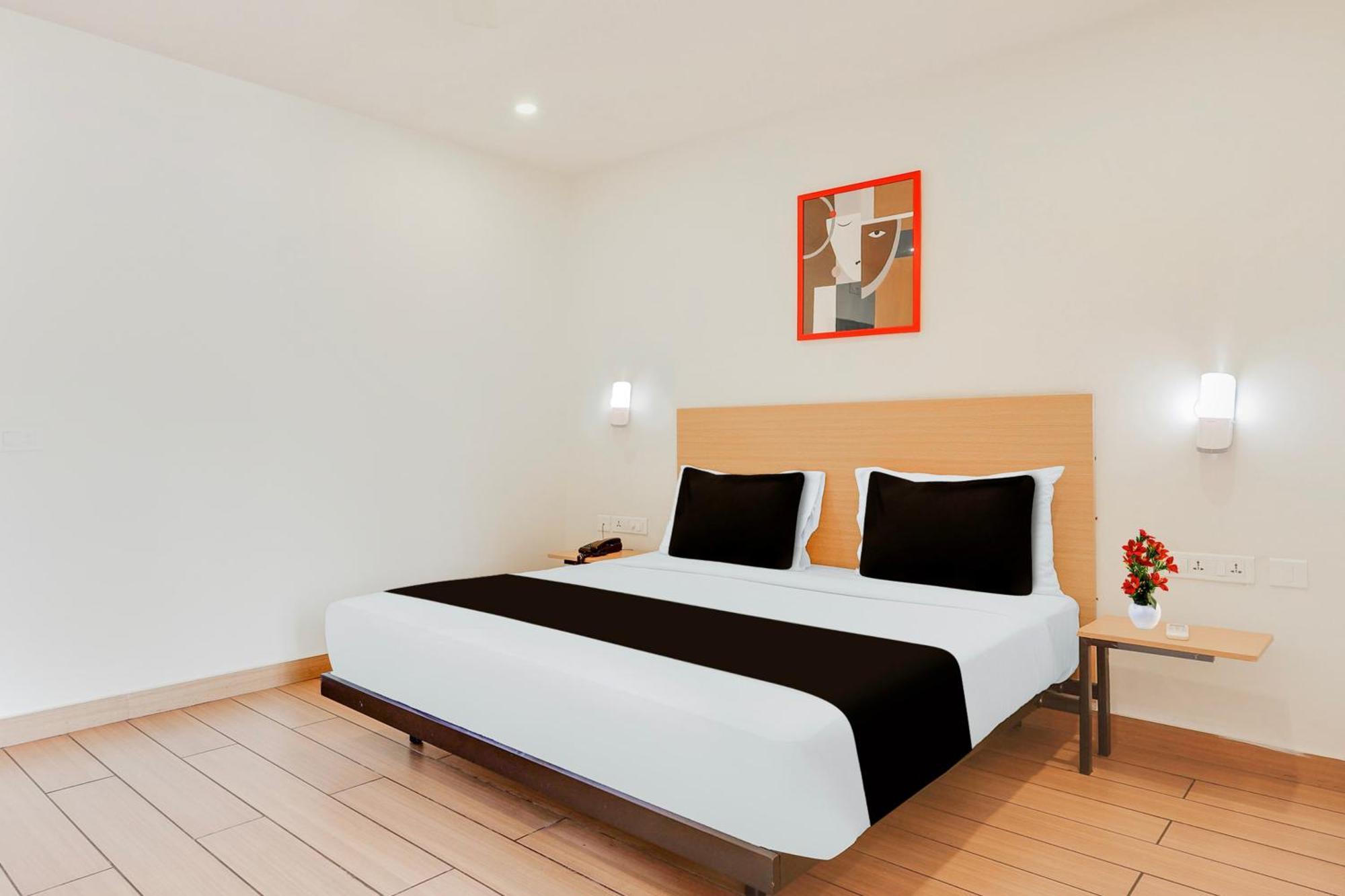 Super Townhouse Visakhapatnam Otel Dış mekan fotoğraf