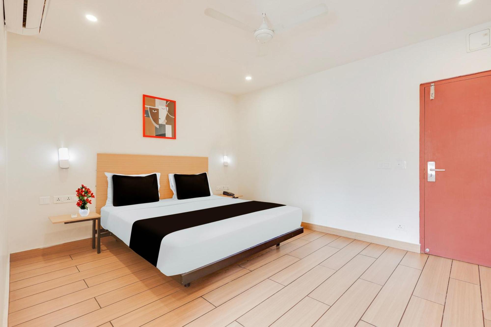 Super Townhouse Visakhapatnam Otel Dış mekan fotoğraf