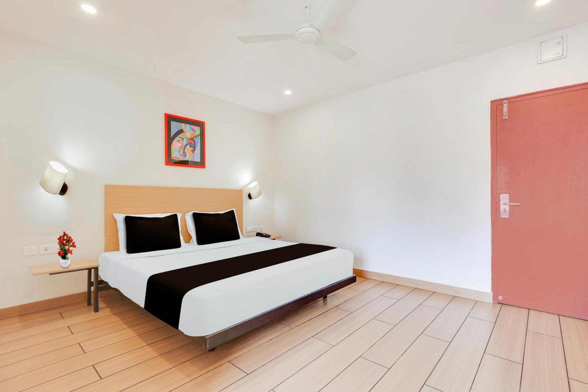 Super Townhouse Visakhapatnam Otel Dış mekan fotoğraf