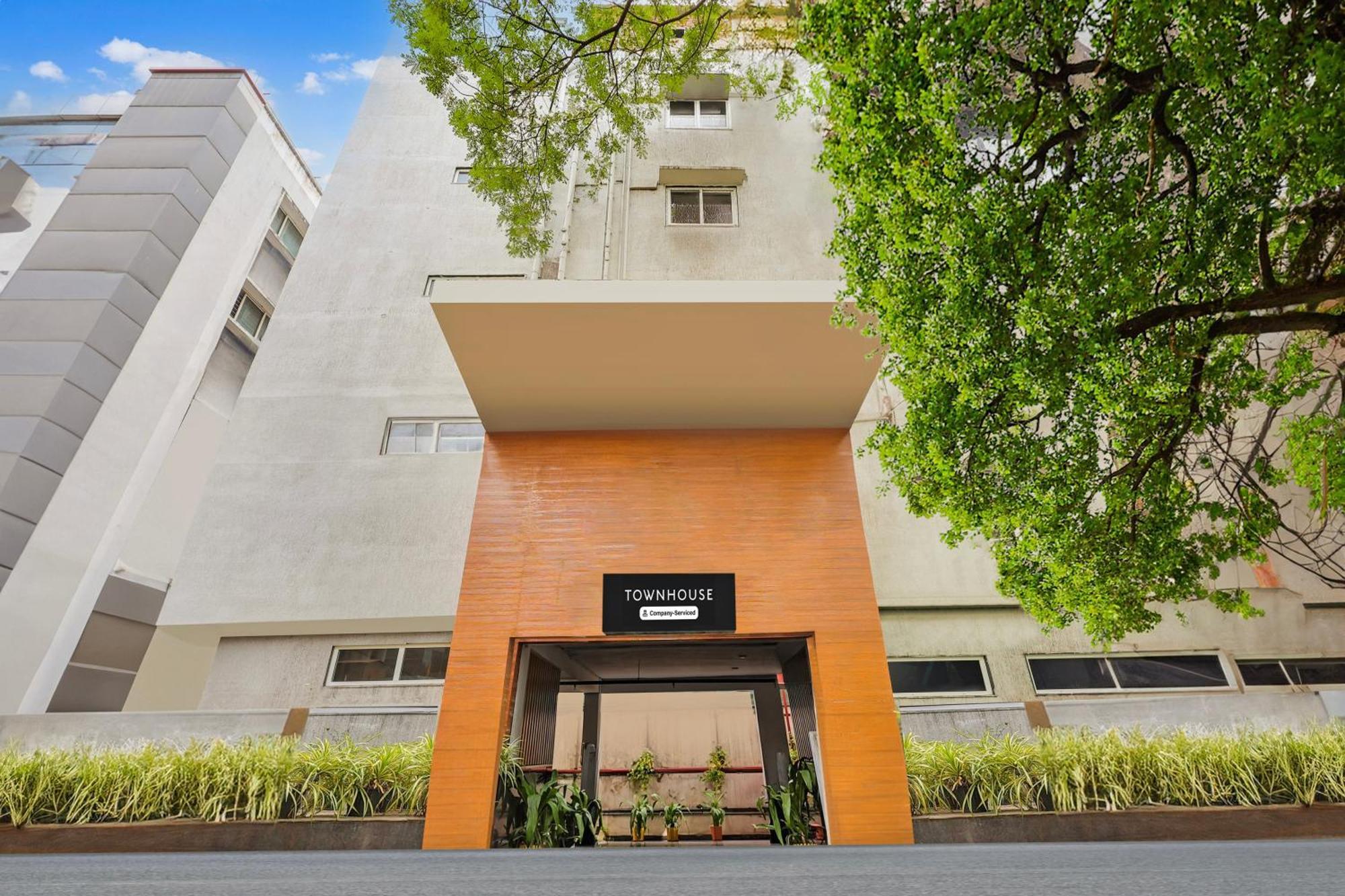 Super Townhouse Visakhapatnam Otel Dış mekan fotoğraf